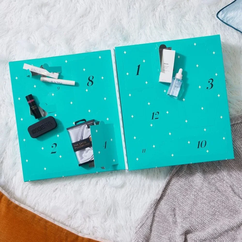 ⭐️ $30 - FABFITFUN 12 DAYS OF GIFTS CALENDAR BOX [EMPTY]